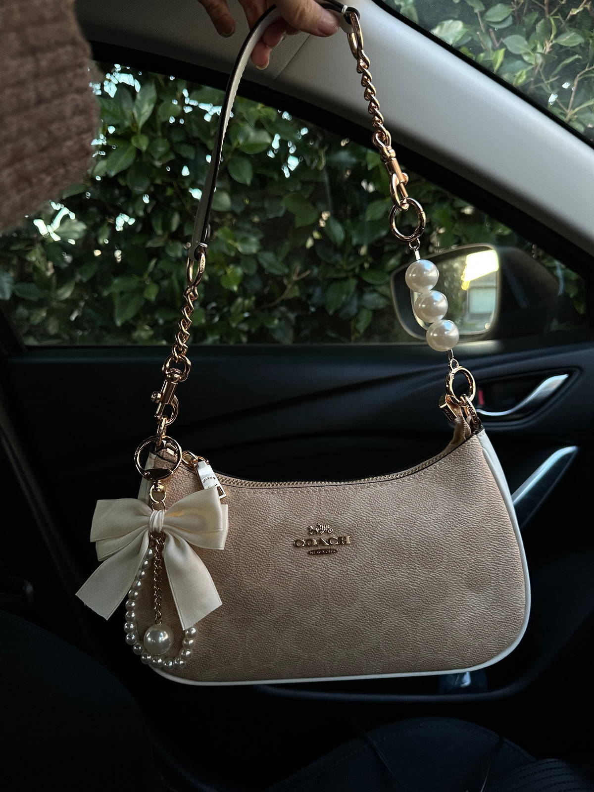 White Beige  Teri Coach Shoulder Handbag
