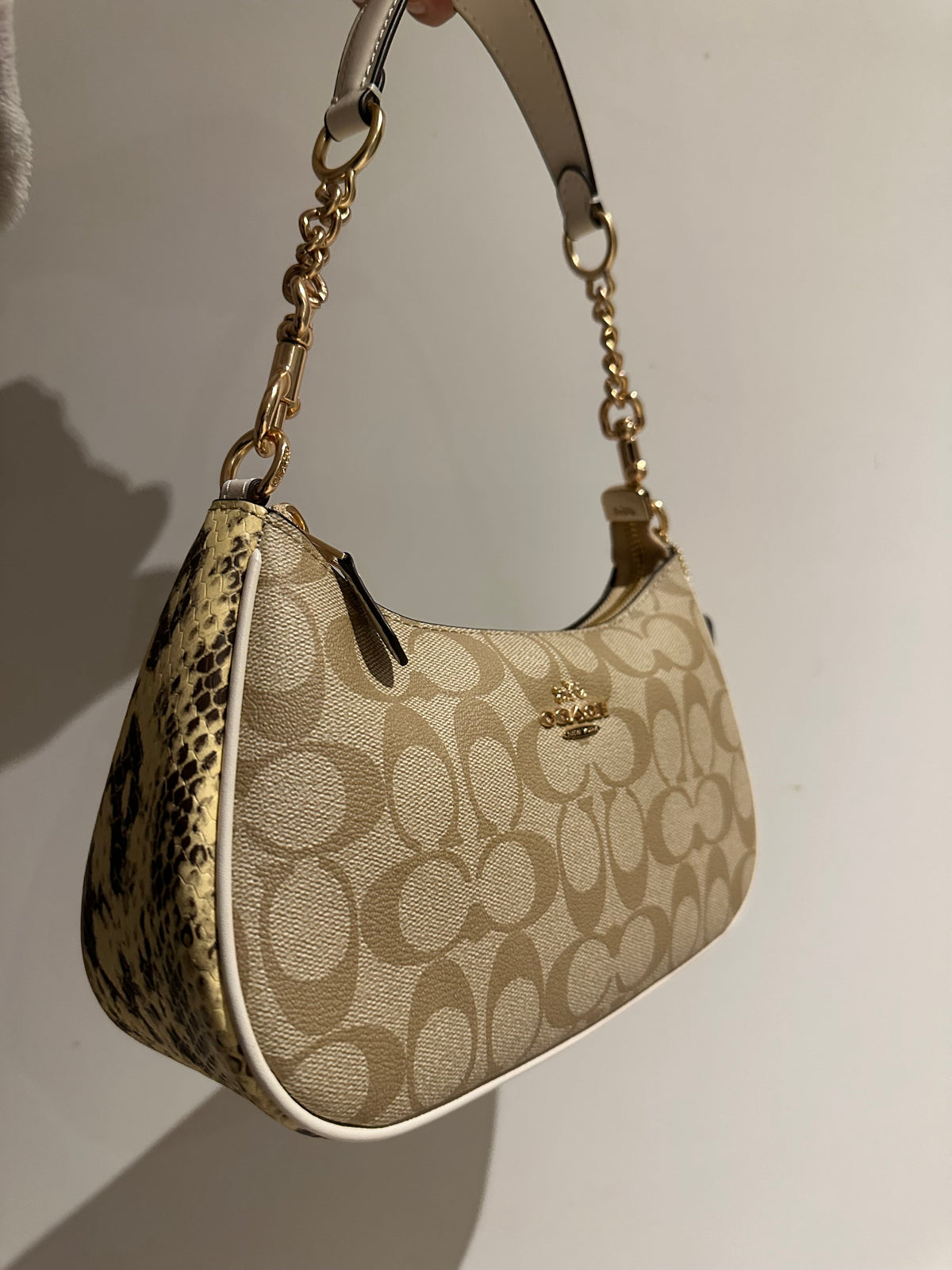 Teri Snake print Shoulder Handbag