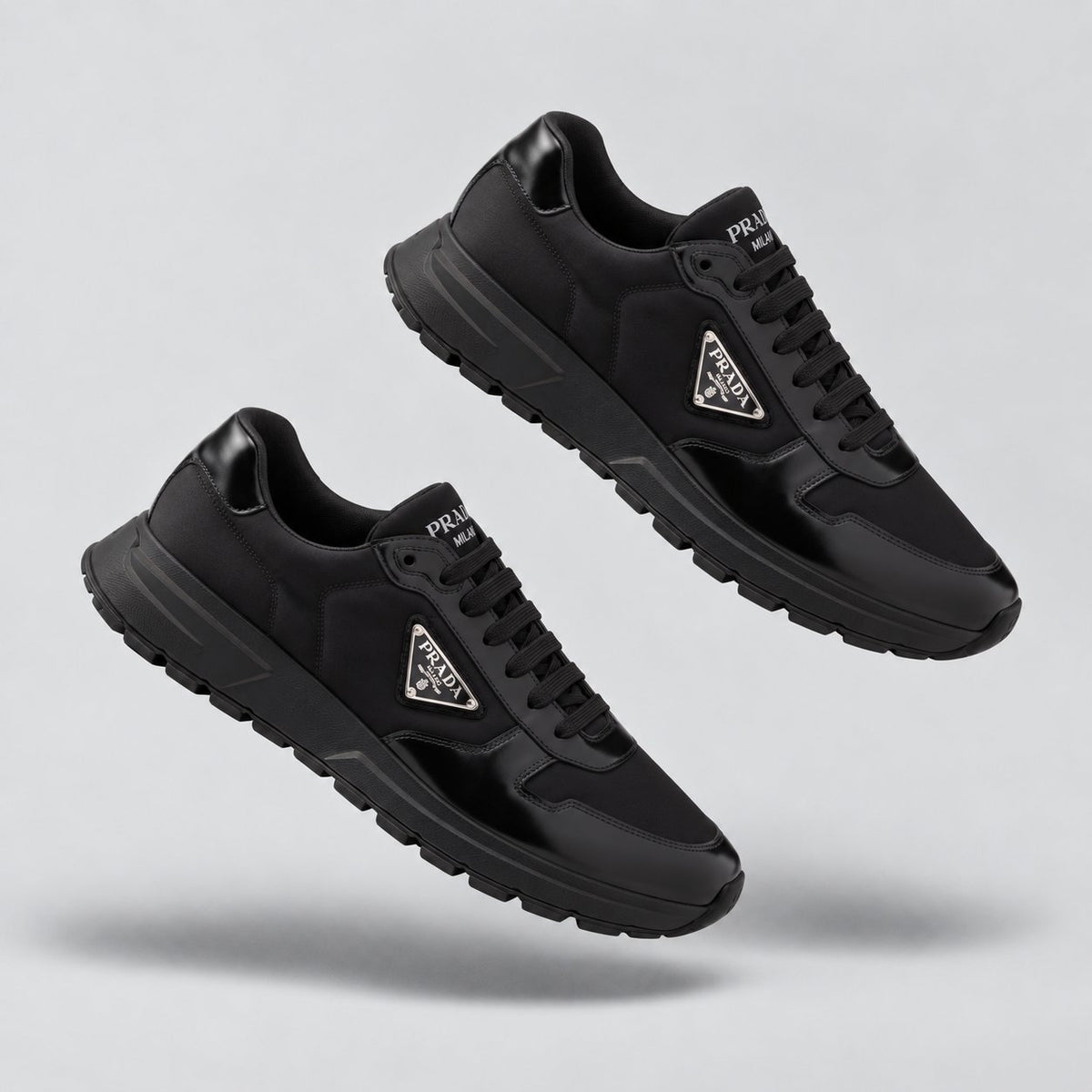 Prada Cuir Brossé Noir