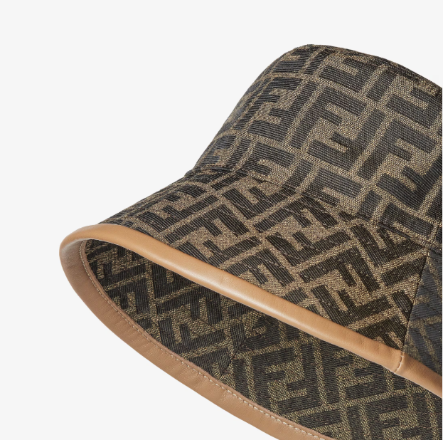 Fendi Chapeau en nylon FF Beige